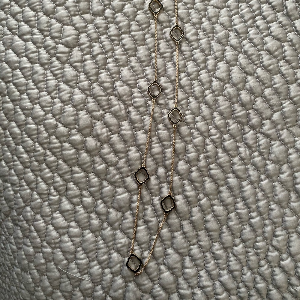 Necklace - Picture 2 of 3